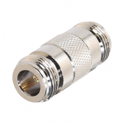 Adaptador Barril en Linea para 50 Ohm, de Conector N Hembra a N Hembra, Plata/ Oro/ Teflón.