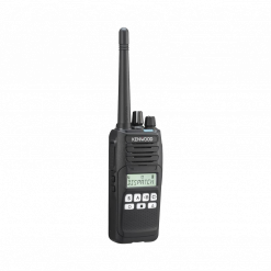 136-174 MHz, Digital DMR-Analógico, 5 vatios, 260 canales, 9 botones, roaming, cifrado, antena GPS, Inc., batería, cargador y clip